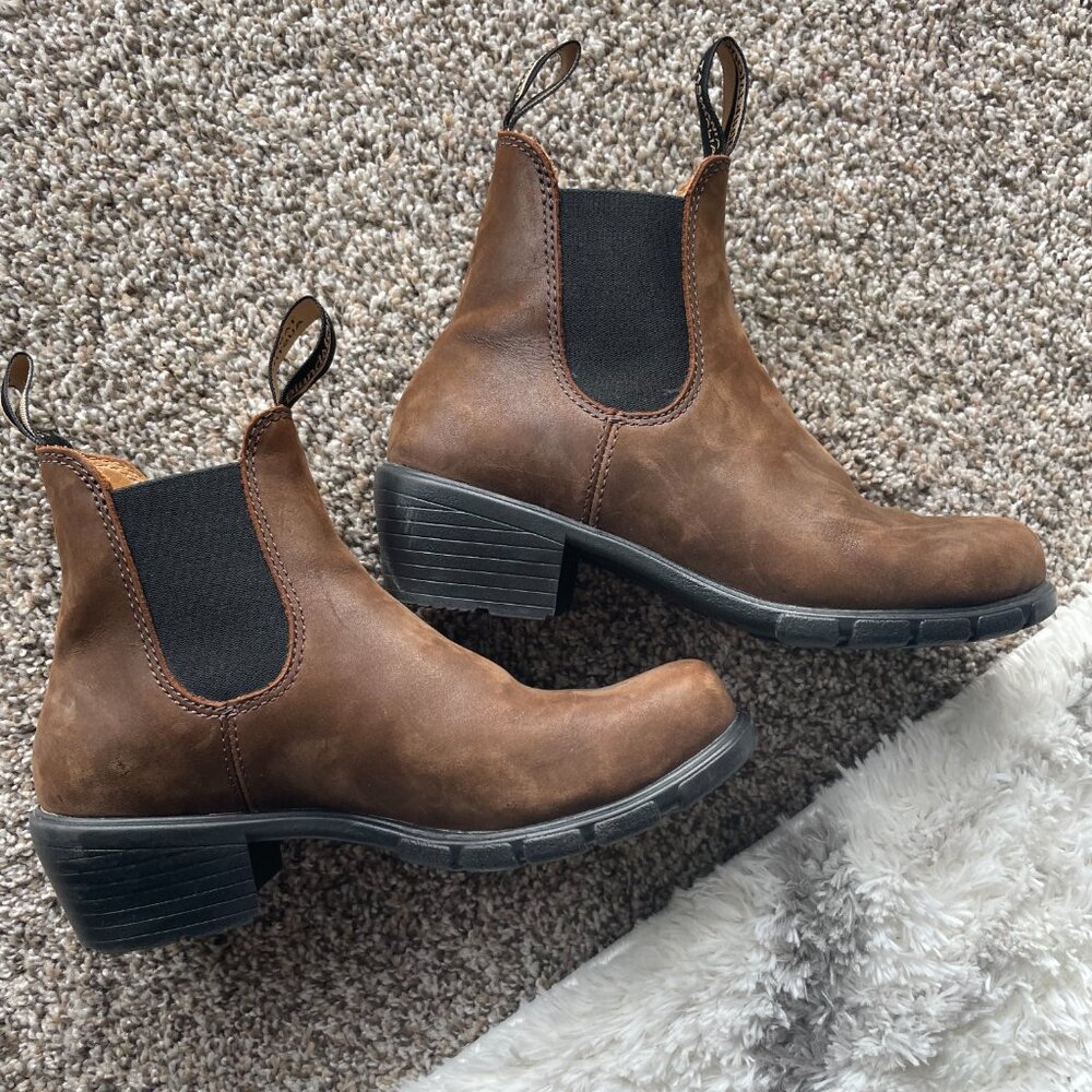 Blundstone Healed Chelsea Boots - Picture 2 of 7